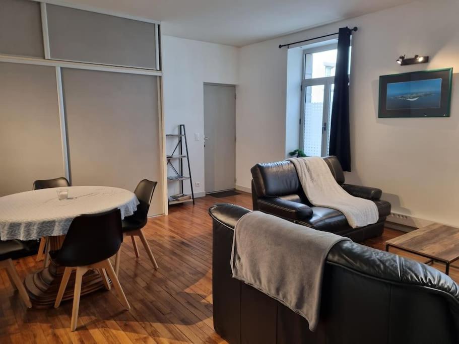 Grand Appartement Pres De La Cathedrale De Quimper Eksteriør bilde